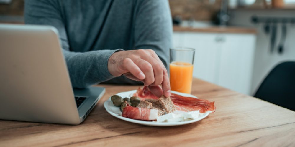 9 Tips for Eating Healthy When You’re Working From Home