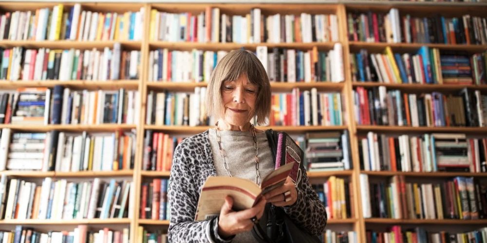 A Neurologist’s Secret Weapon for Keeping Your Memory Sharp as You Age: Novels