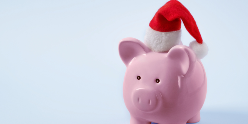 12 Tips To Build A Holiday Budget That Won’t Break The Bank