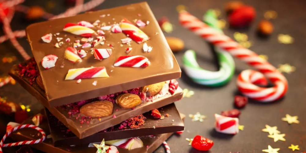 10 Healthy Holiday Dessert Recipes Even Santa Would Approve Of